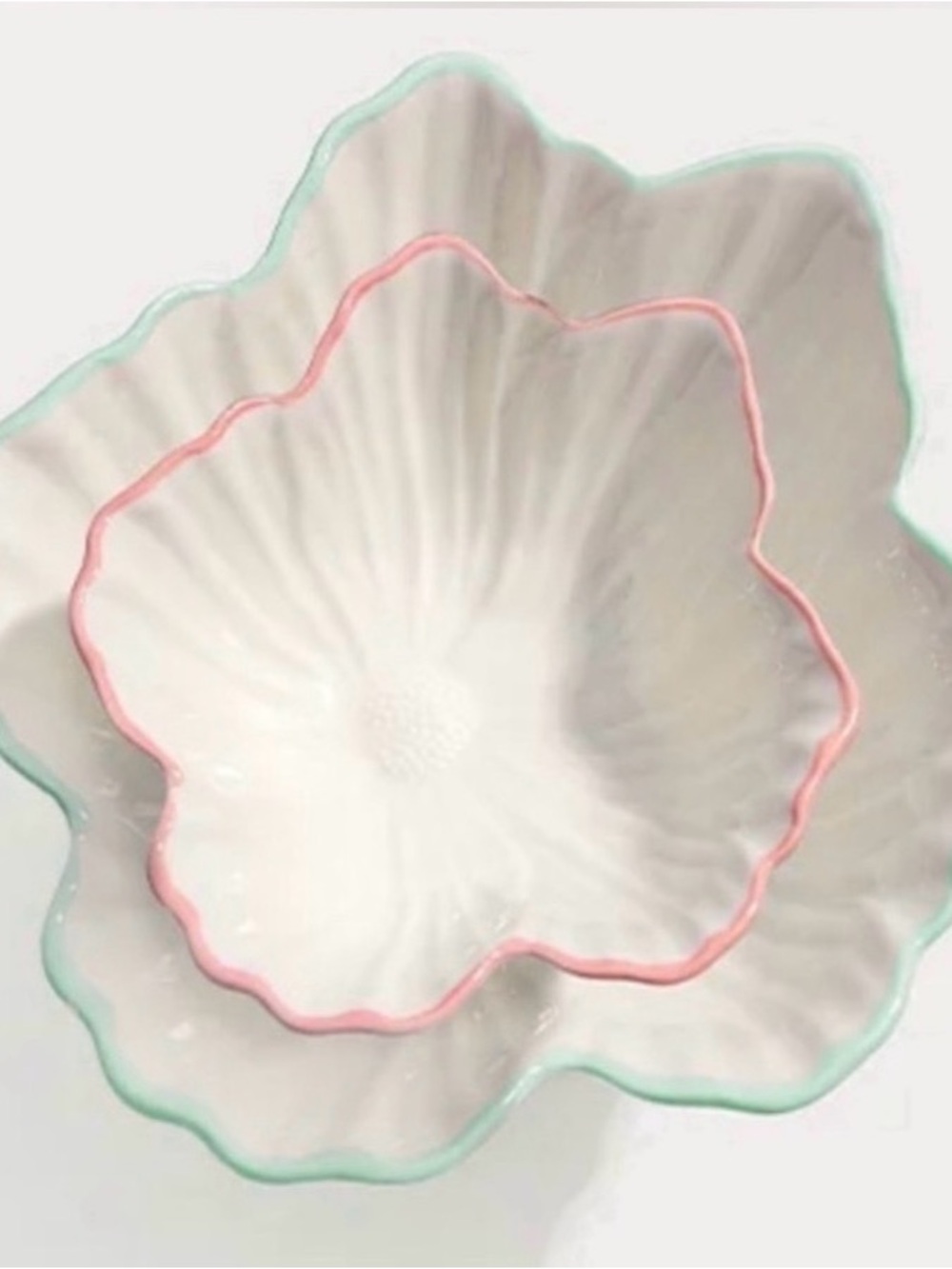 Lilly Pulitzer Set of 2 Nesting Dishes GWP NWT